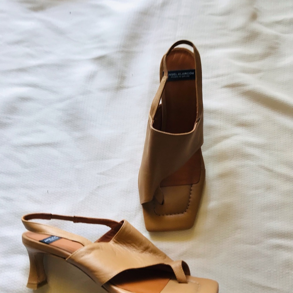 Ángel Alarcón Tan Heeled Sandals - Picture 2 of 9